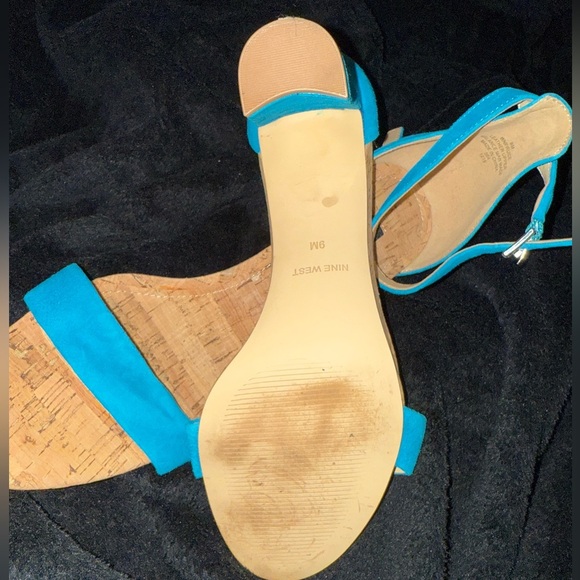 Nine West Blue Sandals with Minimalist Design - Picture 3 of 13
